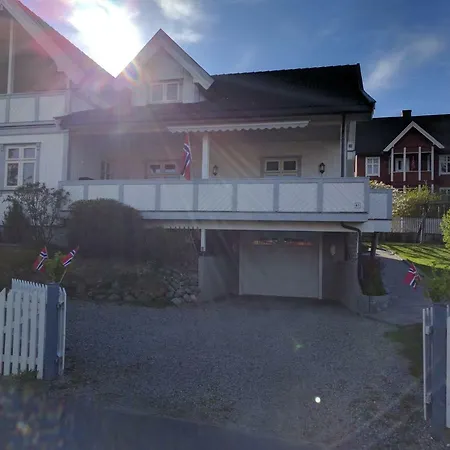 In Hamar * Hamar (Hedmark)